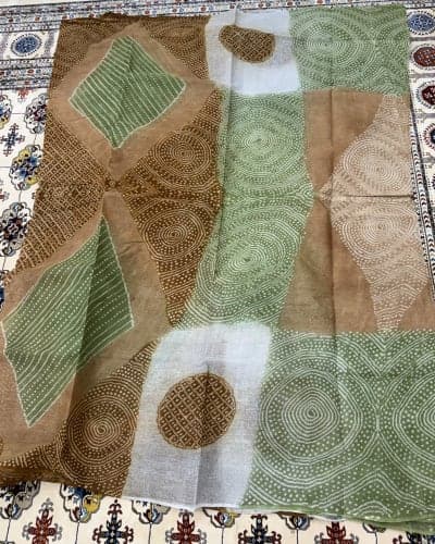 خياطة - الطينطان M077